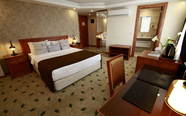 Tuzla Garden Hotel & Spa