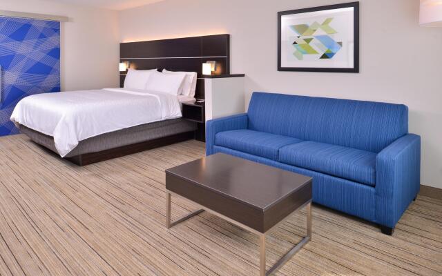 Holiday Inn Express & Suites Olathe West by IHG