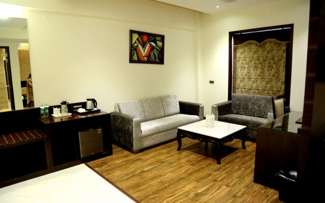Hotel The Royal Bharti