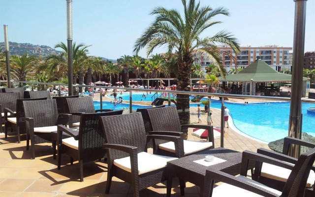 Aparthotel Costa Encantada