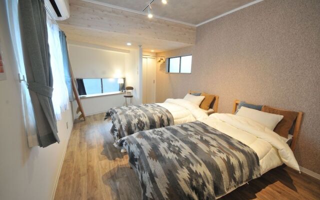 Condominium House in Osaka Namba