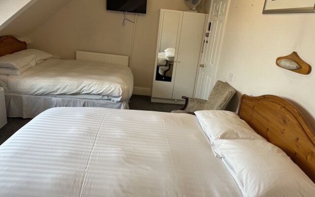 Diamonds Inn Ltd