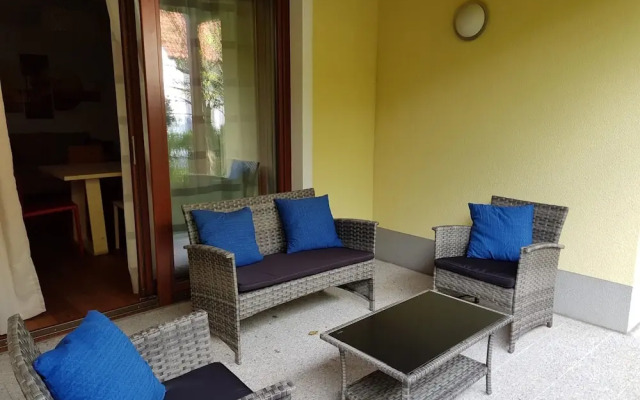 Apartment 800 m From Thermal Springs