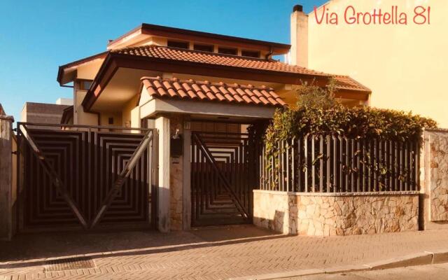 Via Grottella 81 - In Locazione Turistica