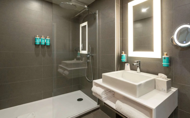 Отель Novotel Belleville Paris 20
