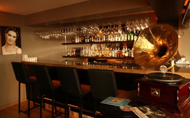 Demir Hotel