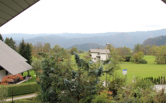 Luxurious Apartment in Bled With Garden