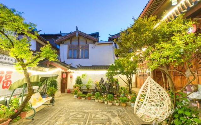 Lijiang Huayu Lanting Inn (Gucheng South Gate)