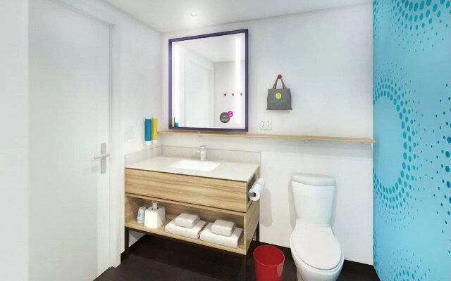 Tru by Hilton Saint Joseph