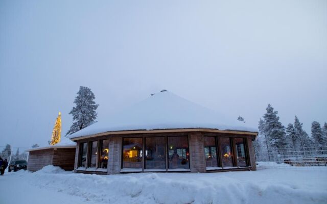 Northern Lights Village Saariselkä