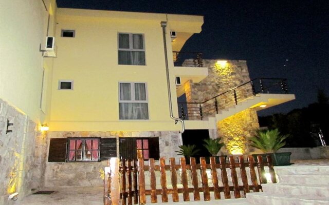 Hotel Crnogorska Kuca
