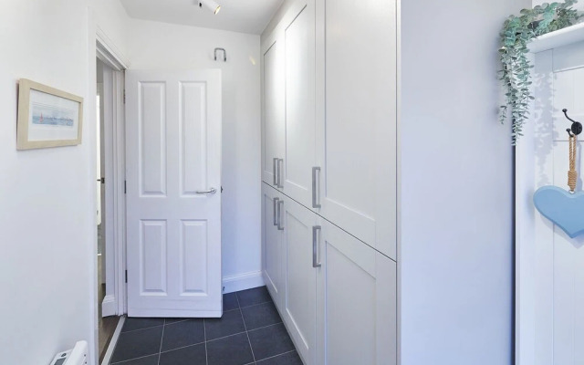 Host Stay South Bay Garden Apartment