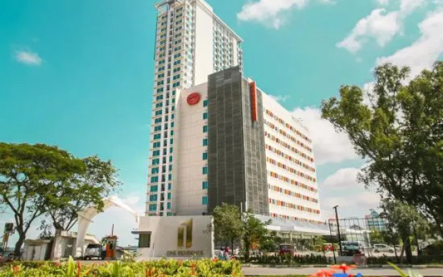 S&D 2BR 10-AF Pool, Gym, SmartTV beside Ferry Terminal-One Residence — 3-star hotel in Batam