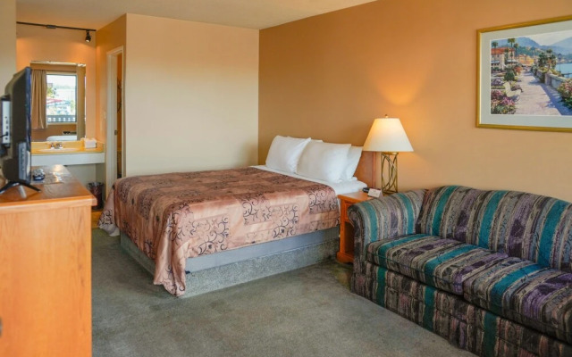 Thunderbird Motor Inn