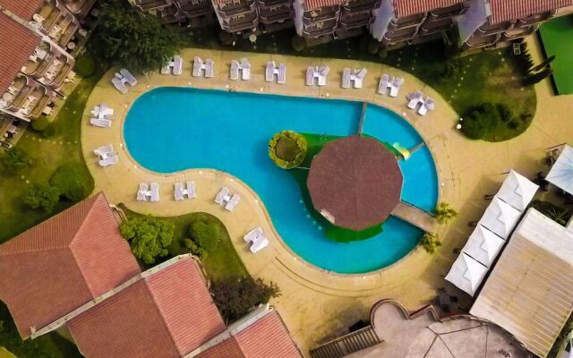 Complex Sunrise by HMG - All Inclusive