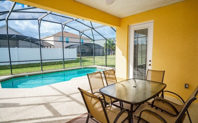 Crystal Cove by Fairytale VR