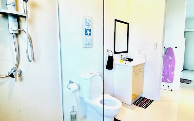 Nikao Hillside Suite