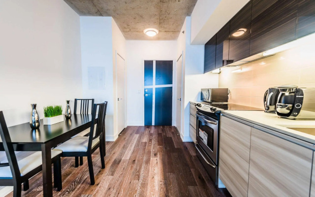 Gladstone Suites - Toronto Central