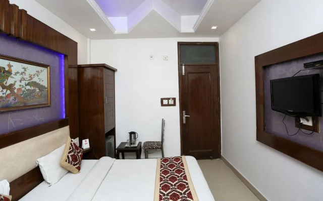 OYO 3919 Hotel Sai Dham