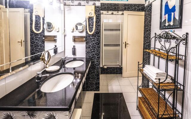 Trastevere 2 BR Cozy Apartment