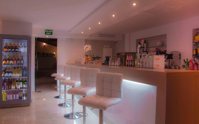 Aparthotel Ola Blanca
