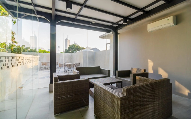 RedDoorz Plus near Senayan City
