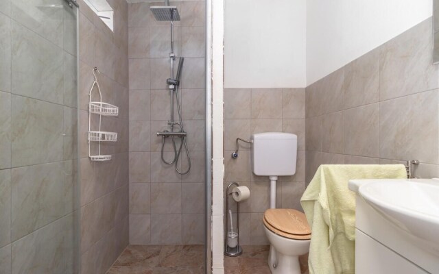 Nice Apartment in Crikvenica With Wifi and 1 Bedrooms