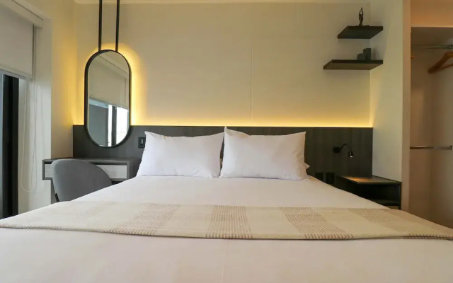 w Elegant 2BR w Balcony Near Larcomar