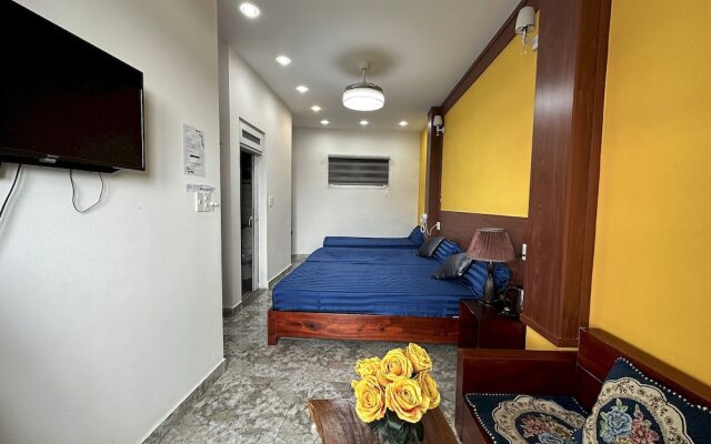 OYO 1204 Hoang Linh Hotel
