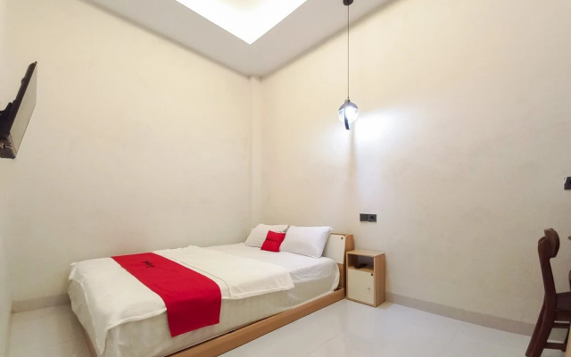 RedDoorz Plus Syariah @ KAVA Living Pekanbaru – Guest Rooms – Pekanbaru