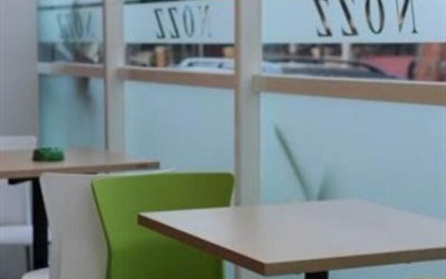Nozz Hotel Semarang