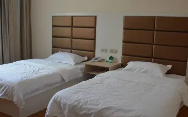 Hongtu Business Hotel