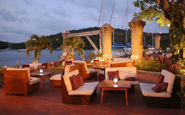 Admiral's Inn and Gunpowder Suites