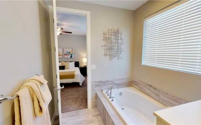 Entrada Condominium 628 4 Bedrooms 3 Bathrooms Condo