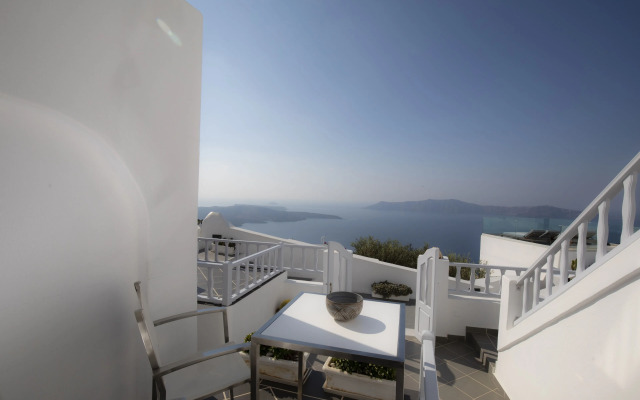 Santorini View Studios-Adults Only