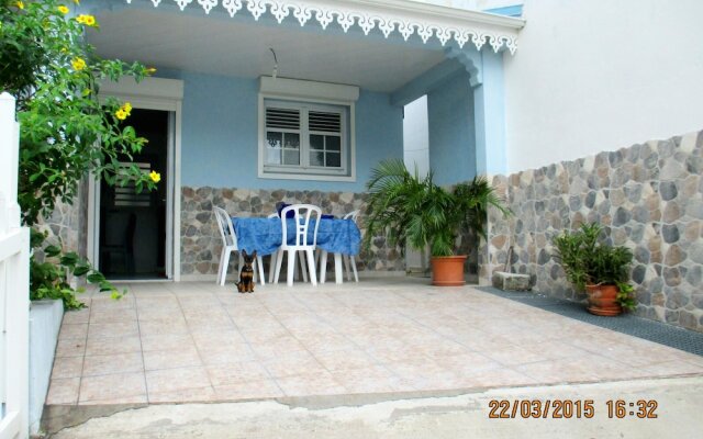 House With 2 Bedrooms in Les Anses-d'arlet, With Enclosed Garden and W