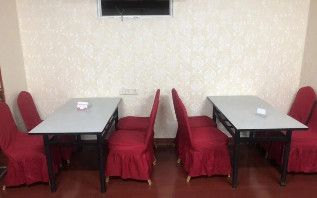 Jiaxing Yijiangnan Holiday Hotel