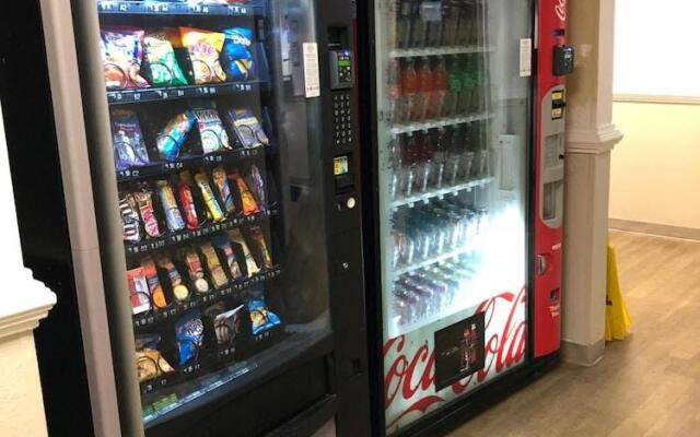 Intown Suites Extended Stay - Atlanta GA- Duluth