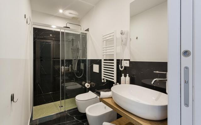 Atelier Apartments - Floral C - RS