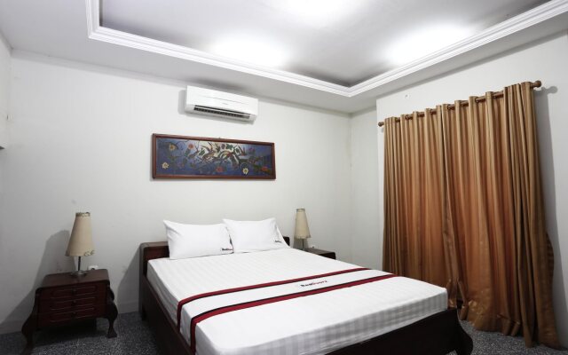 Oyo 1059 Roemah Oma Guest House