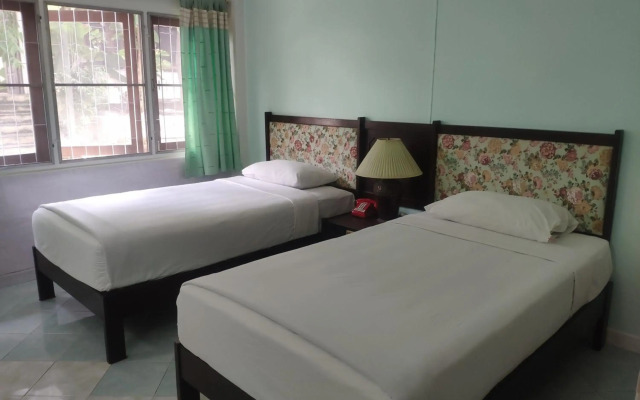 Changpuak Hotel