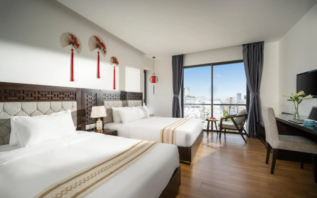 Flower Hotel