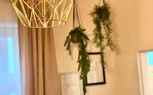 Amazonian Jungle Apartment in Vienna
