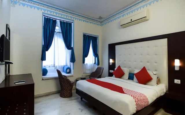 OYO 1422 Hotel Mandiram Palace
