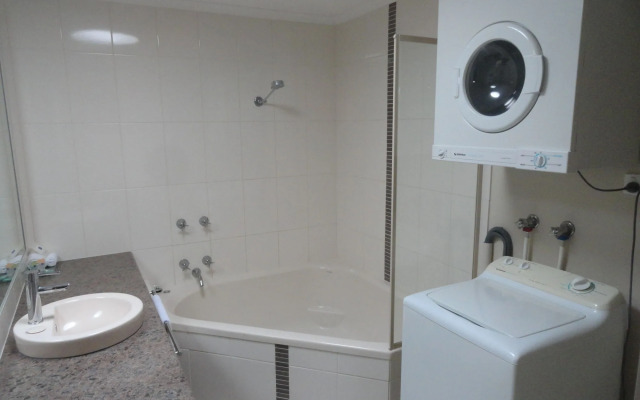 Victoria Lodge Motor Inn And Apartments