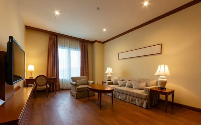 Grand Empire Hotel