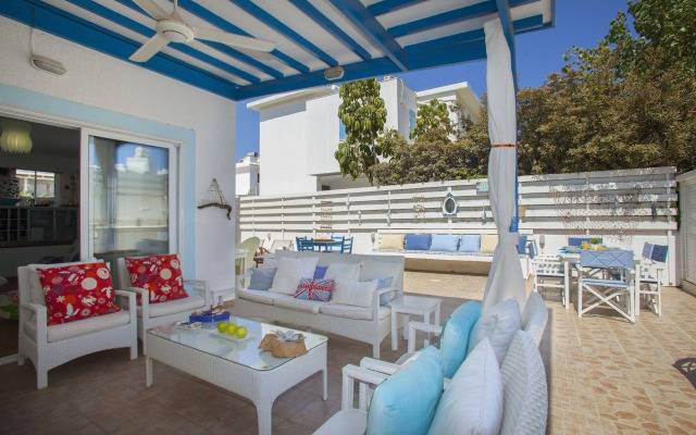 Villa Lydia