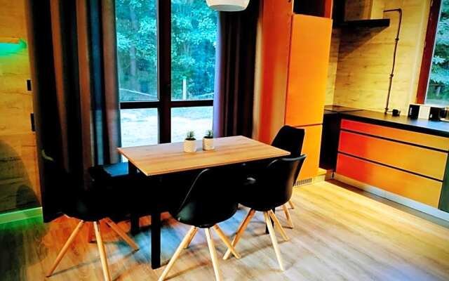 Ranczo w lesie - domki z jacuzzi