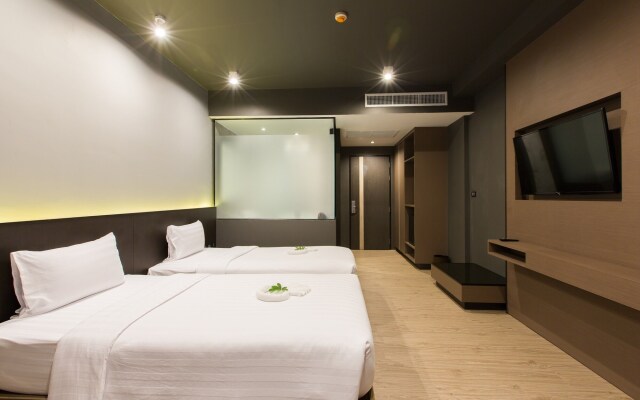 Maya Phuket Airport Hotel