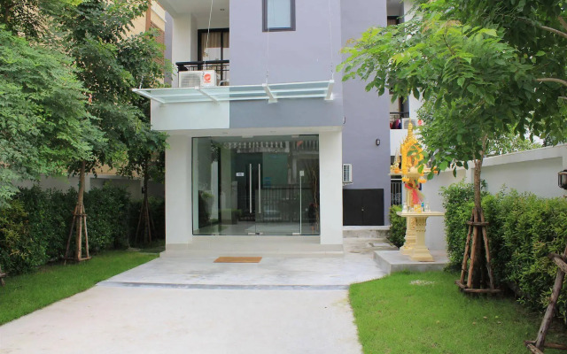 UTD Aries Hotel & Residence